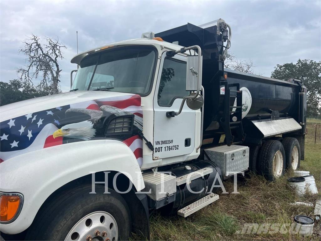 Mack GRANITE CV713 Drugi tovornjaki