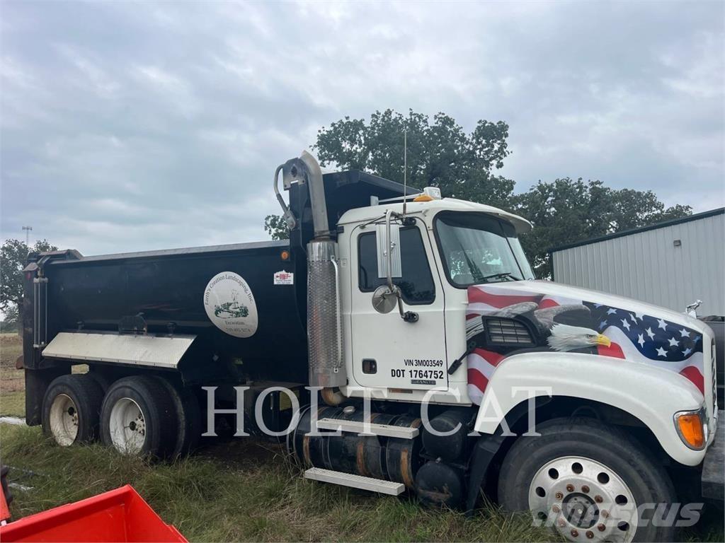 Mack GRANITE CV713 Drugi tovornjaki