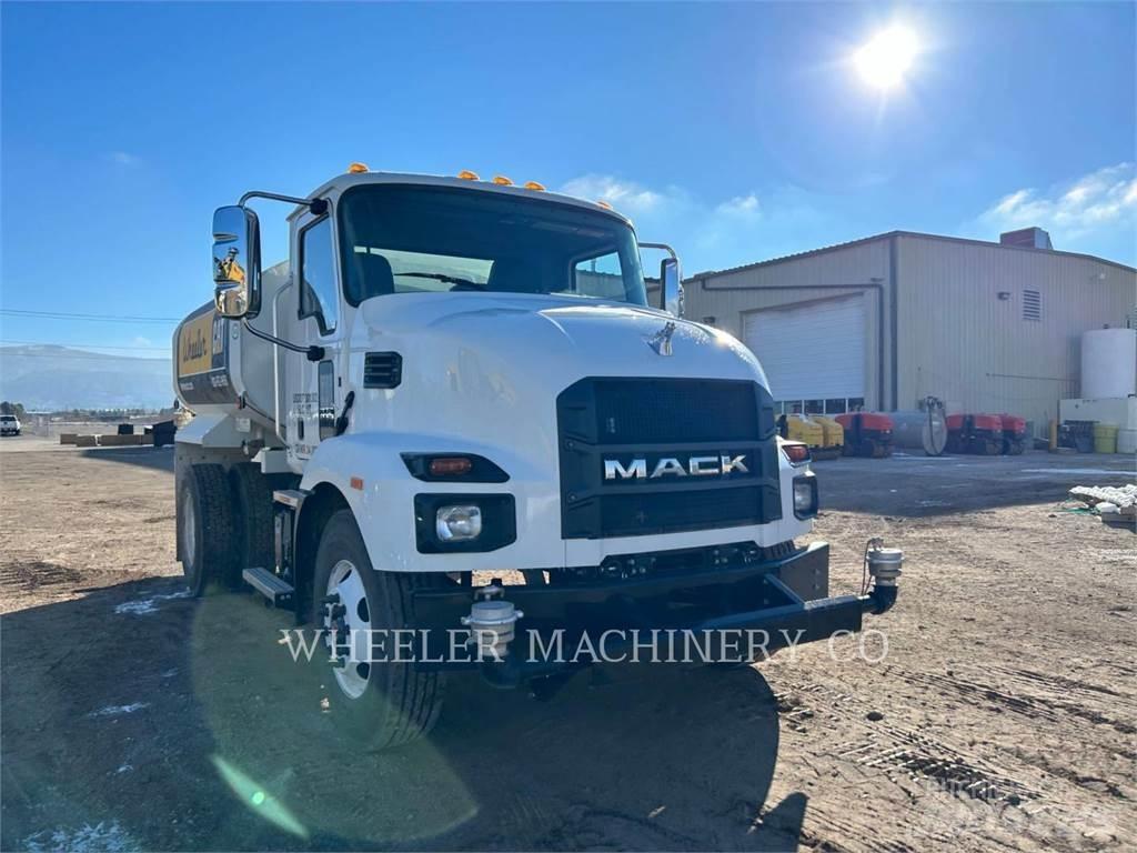 Mack WT2000 A Tovornjaki cisterne