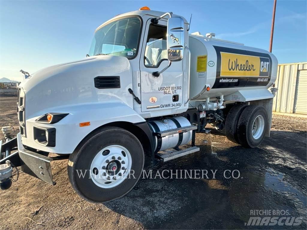 Mack WT2000 A Tovornjaki cisterne