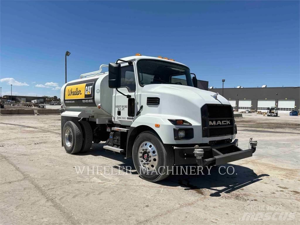 Mack WT2000 A Tovornjaki cisterne