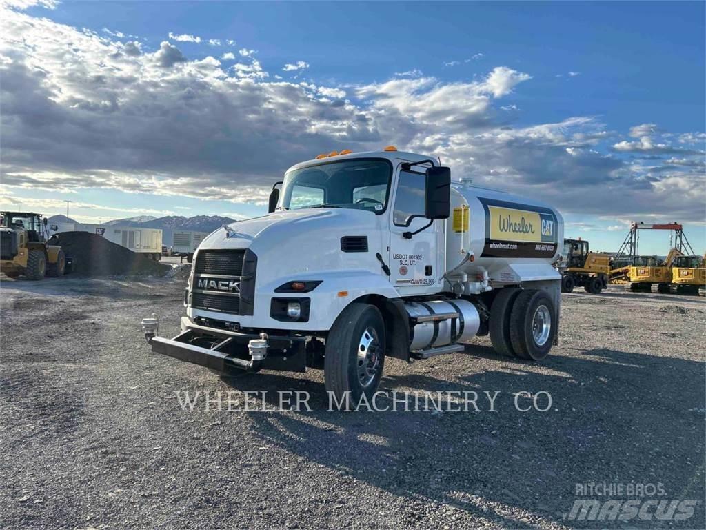 Mack WT2000 A Tovornjaki cisterne