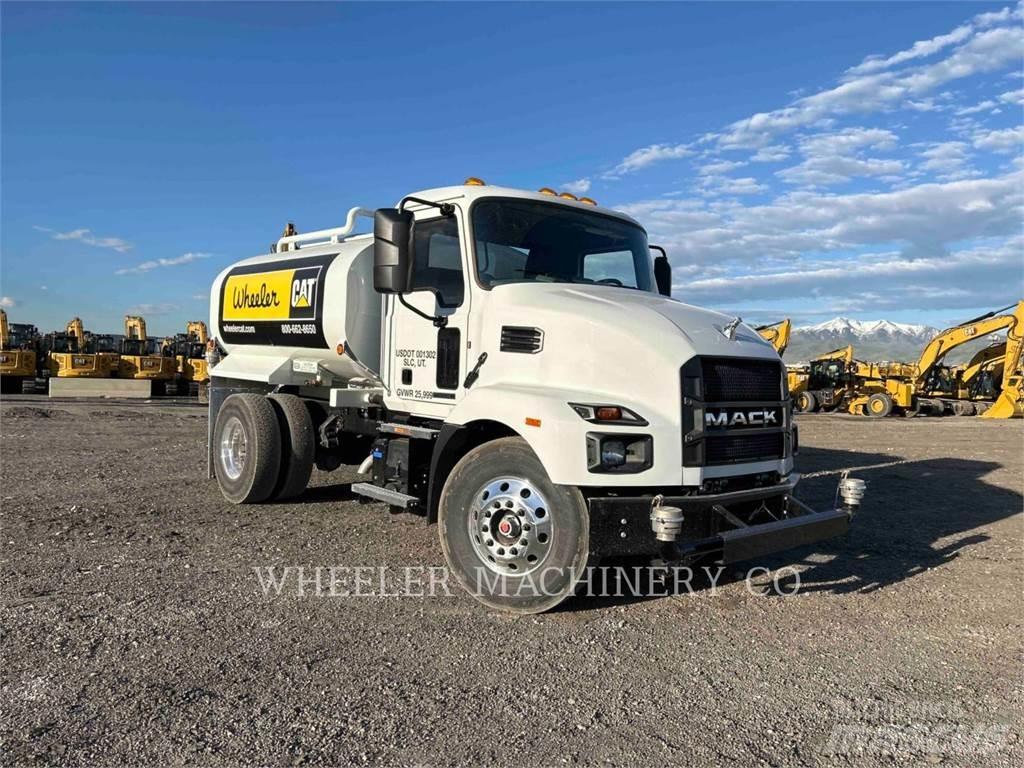 Mack WT2000 A Tovornjaki cisterne
