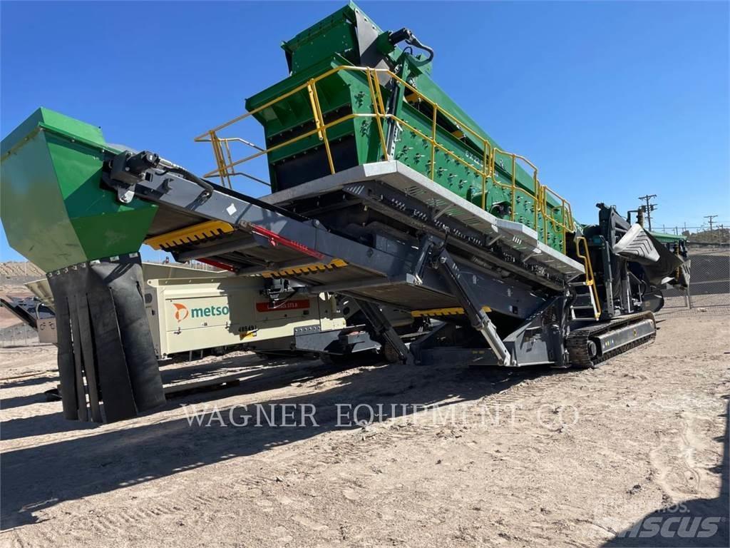 McCloskey S2503DT Drobilci
