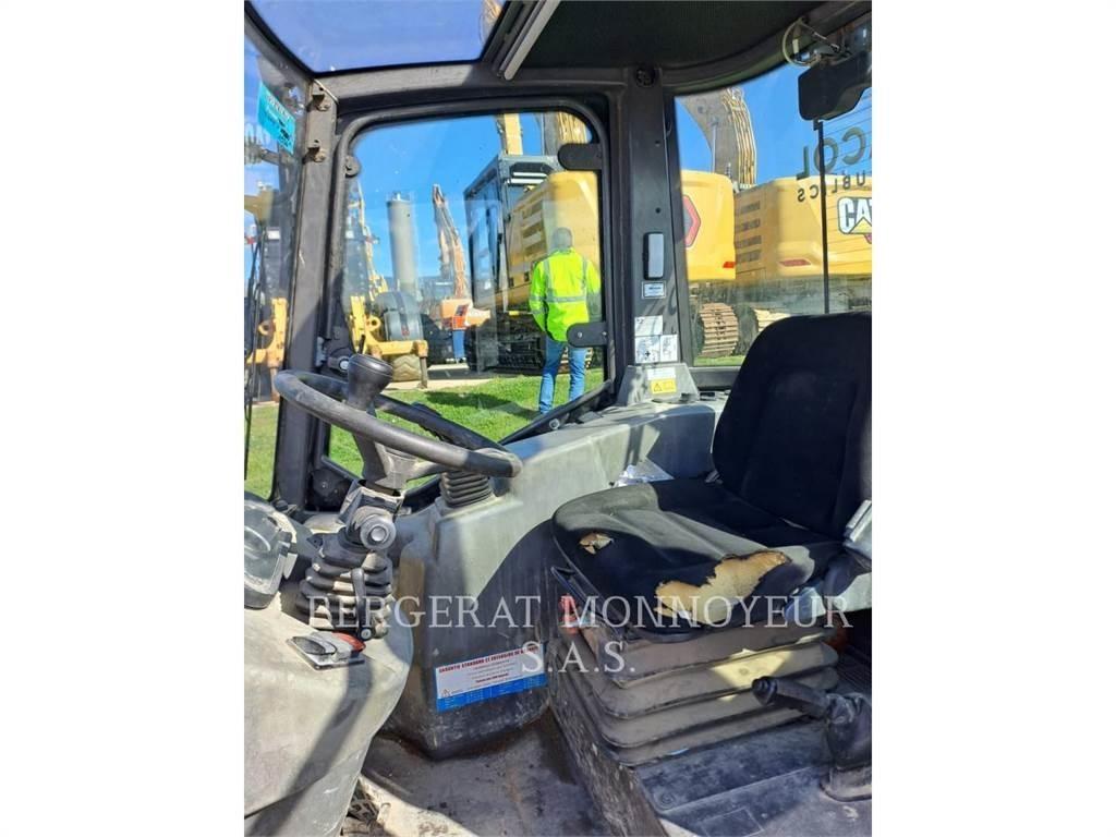Mecalac AX1000 Skid steer mini nakladalci
