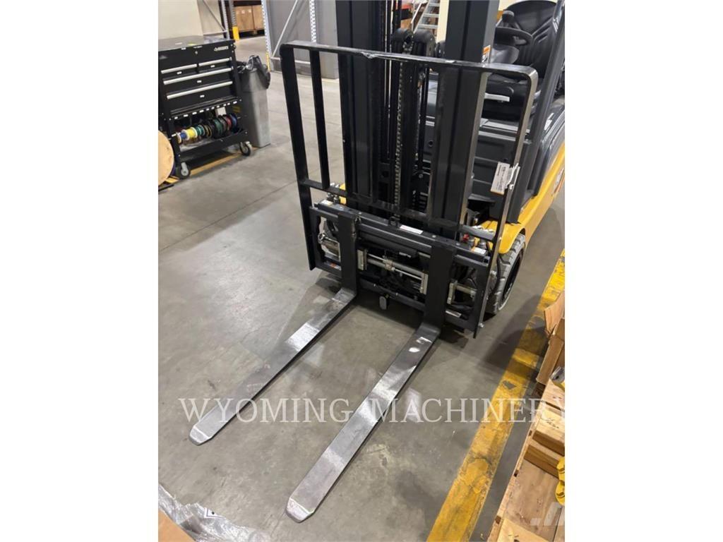 Mitsubishi 2ET4000 Električni viličarji