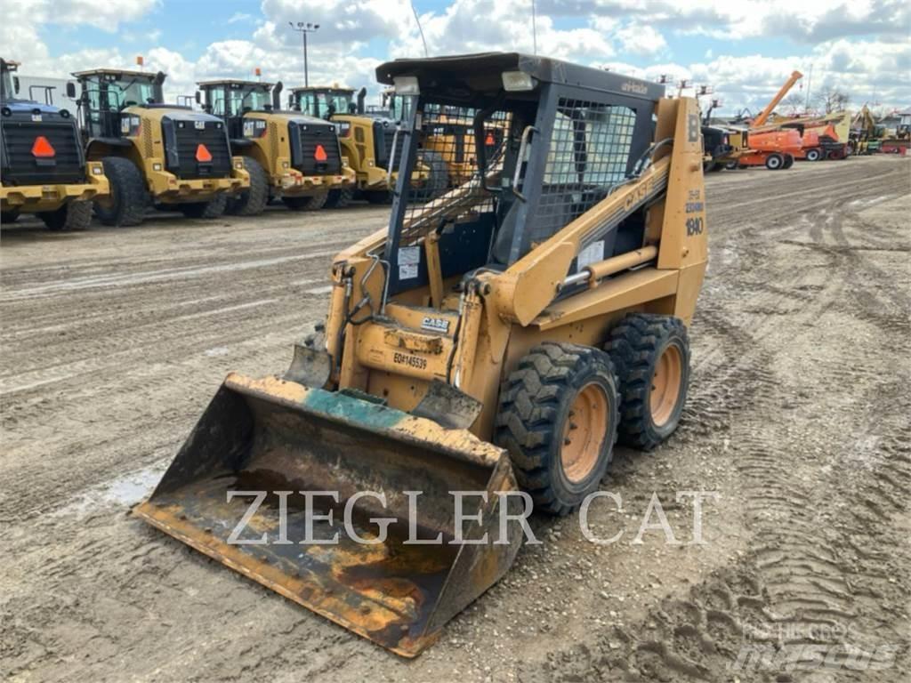 New Holland 1840 Skid steer mini nakladalci