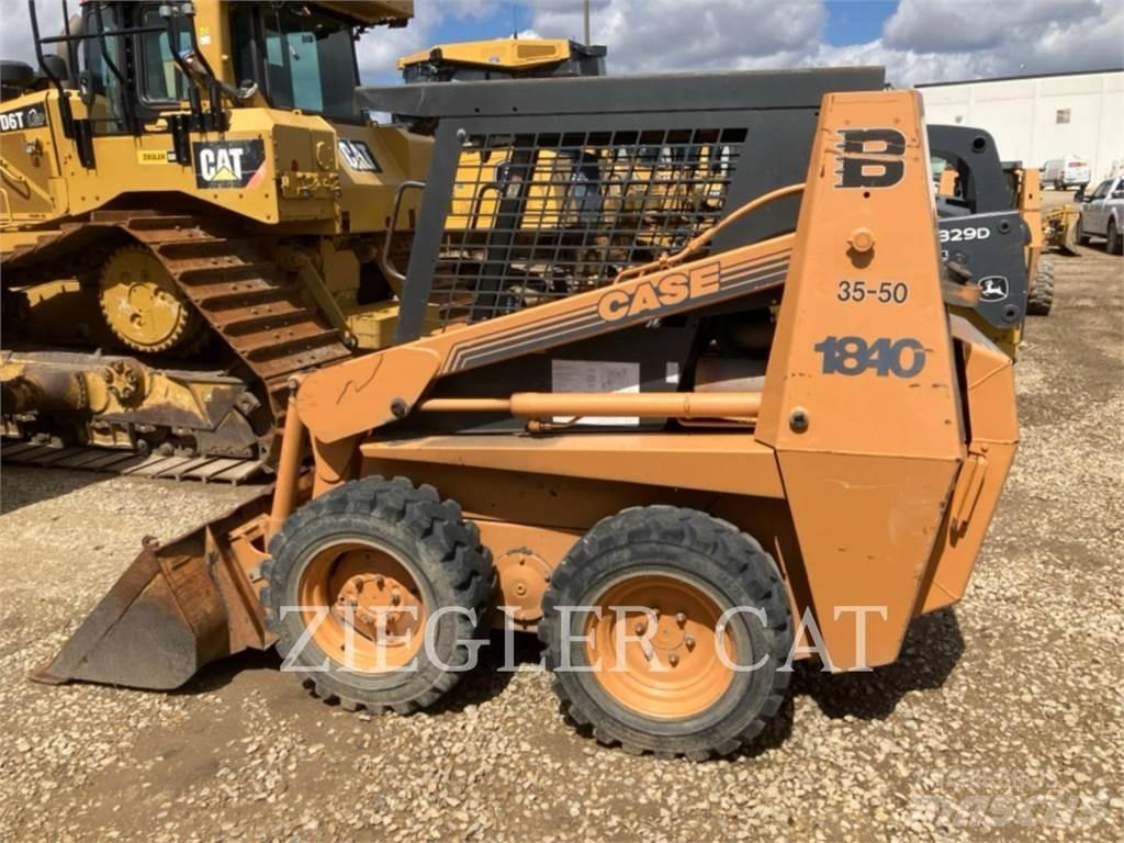 New Holland 1840 Skid steer mini nakladalci