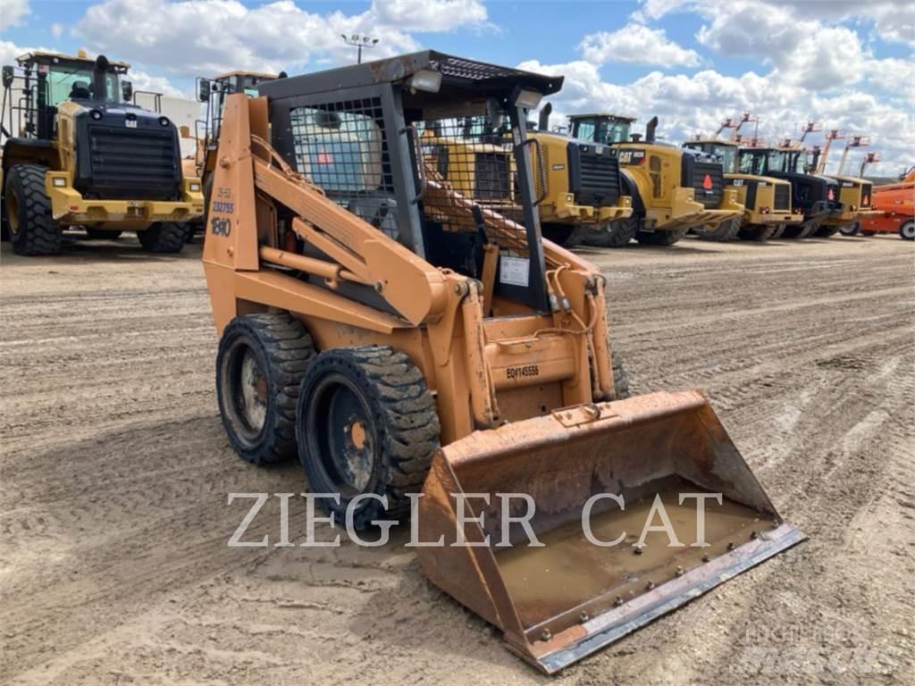 New Holland 1840 Skid steer mini nakladalci
