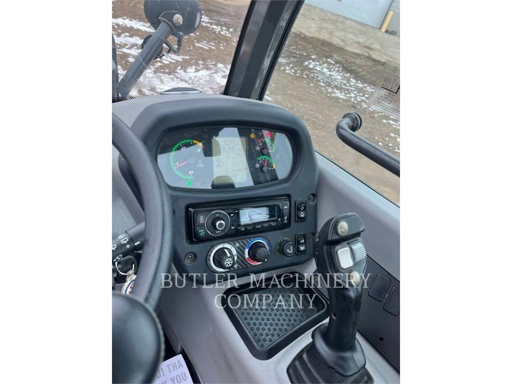 New Holland 321F Kolesni nakladalci