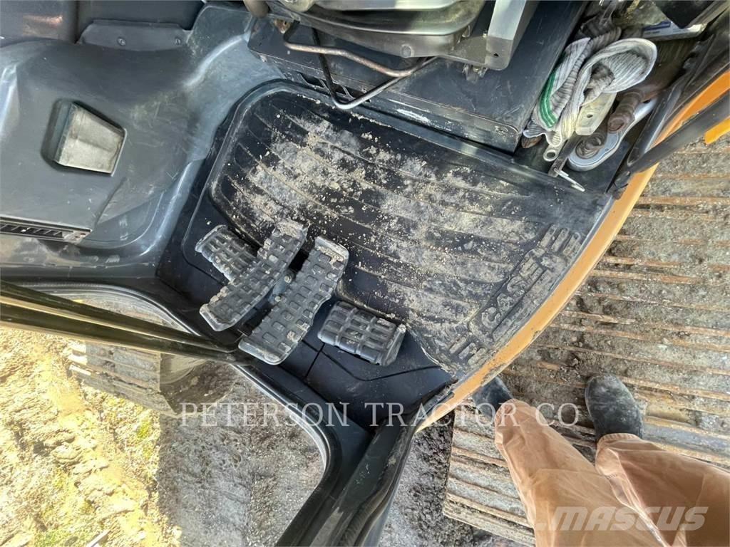 New Holland CX225 Bagri goseničarji