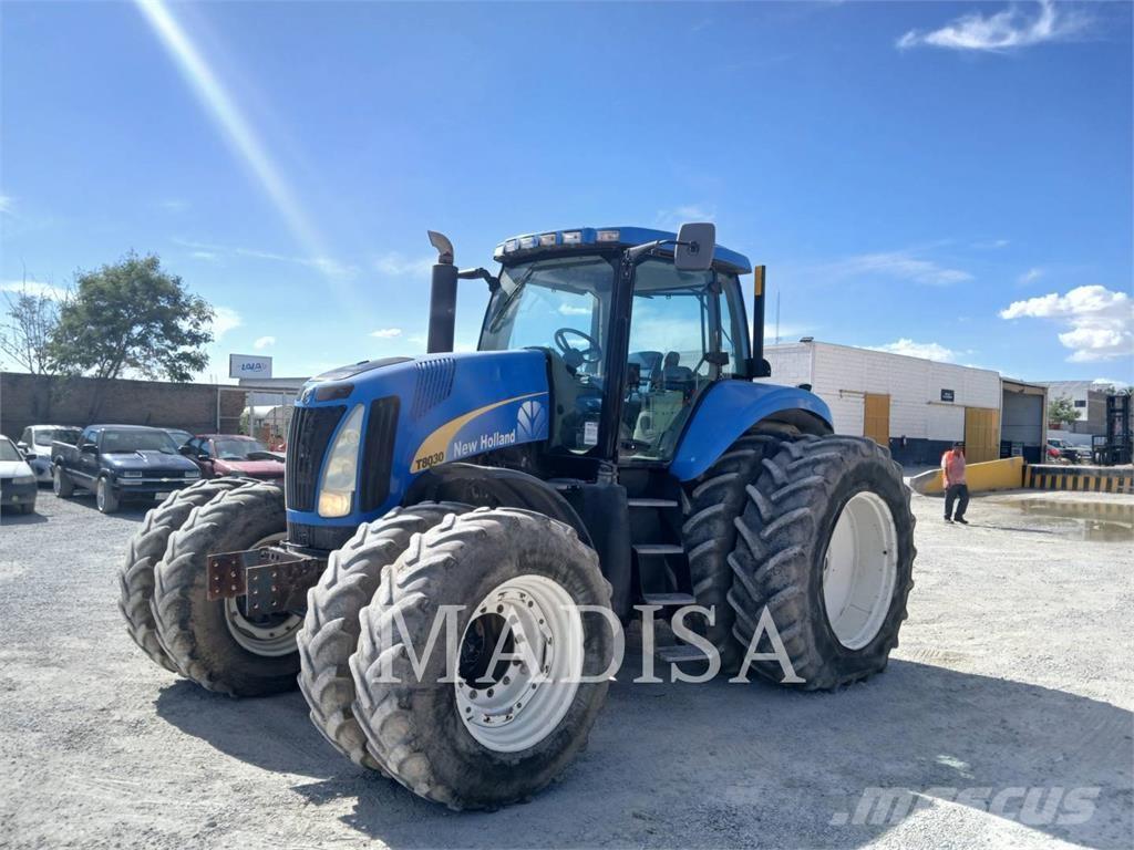 New Holland T8030 Traktorji