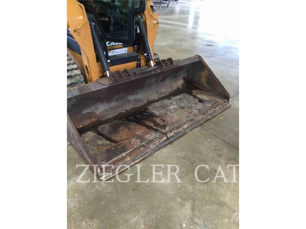 New Holland TR270B Nakladalci goseničarji