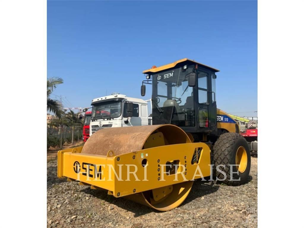 SEM MACHINERY 510 Kompaktorji tal