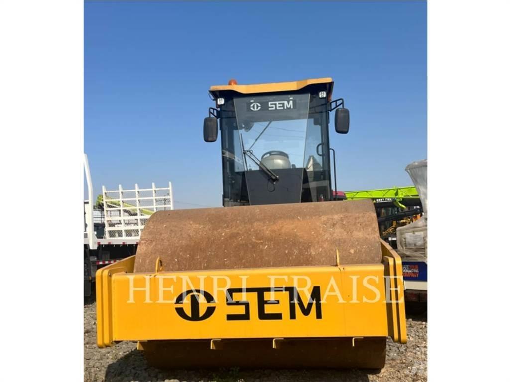 SEM MACHINERY 510 Kompaktorji tal