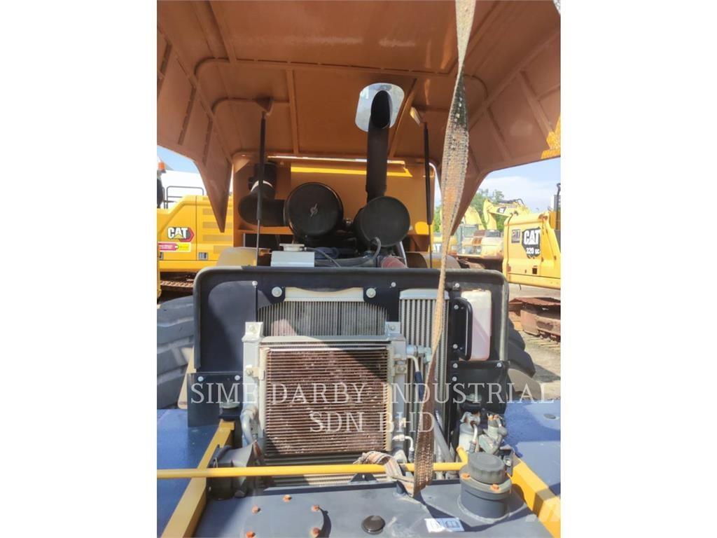 SEM MACHINERY SEM 522 Kompaktorji tal