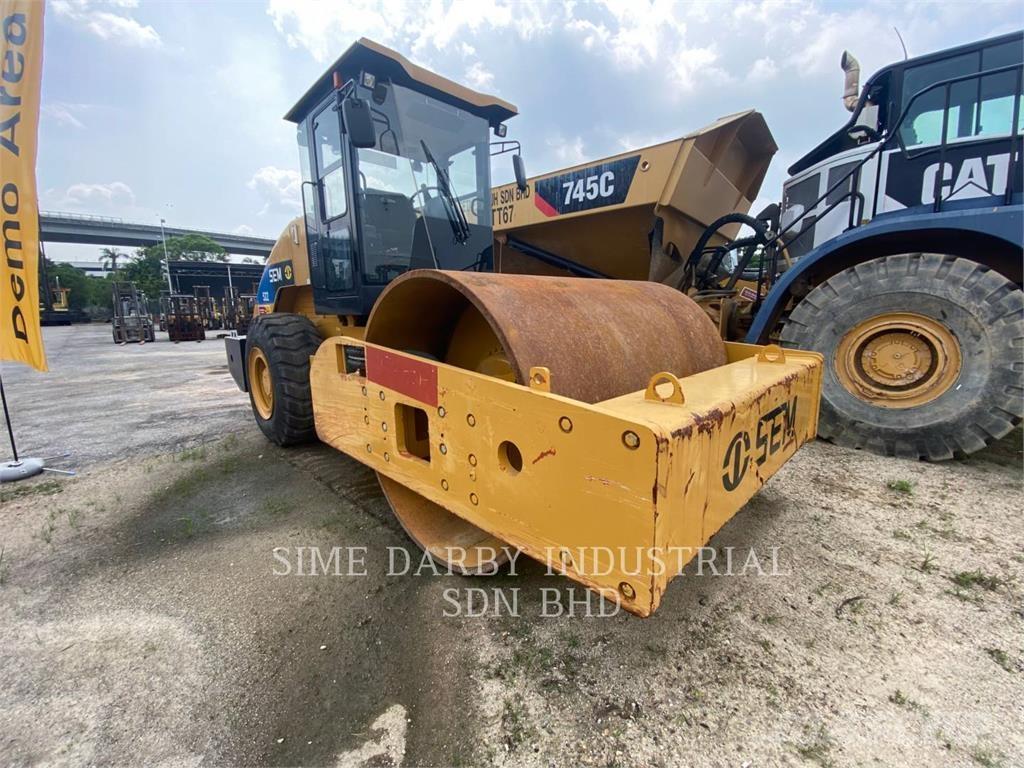 SEM MACHINERY SEM 522 Kompaktorji tal