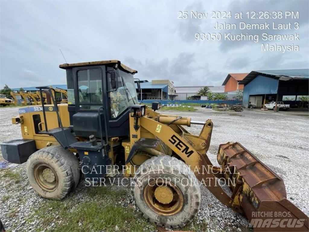 SEM MACHINERY SEM636D Kolesni nakladalci