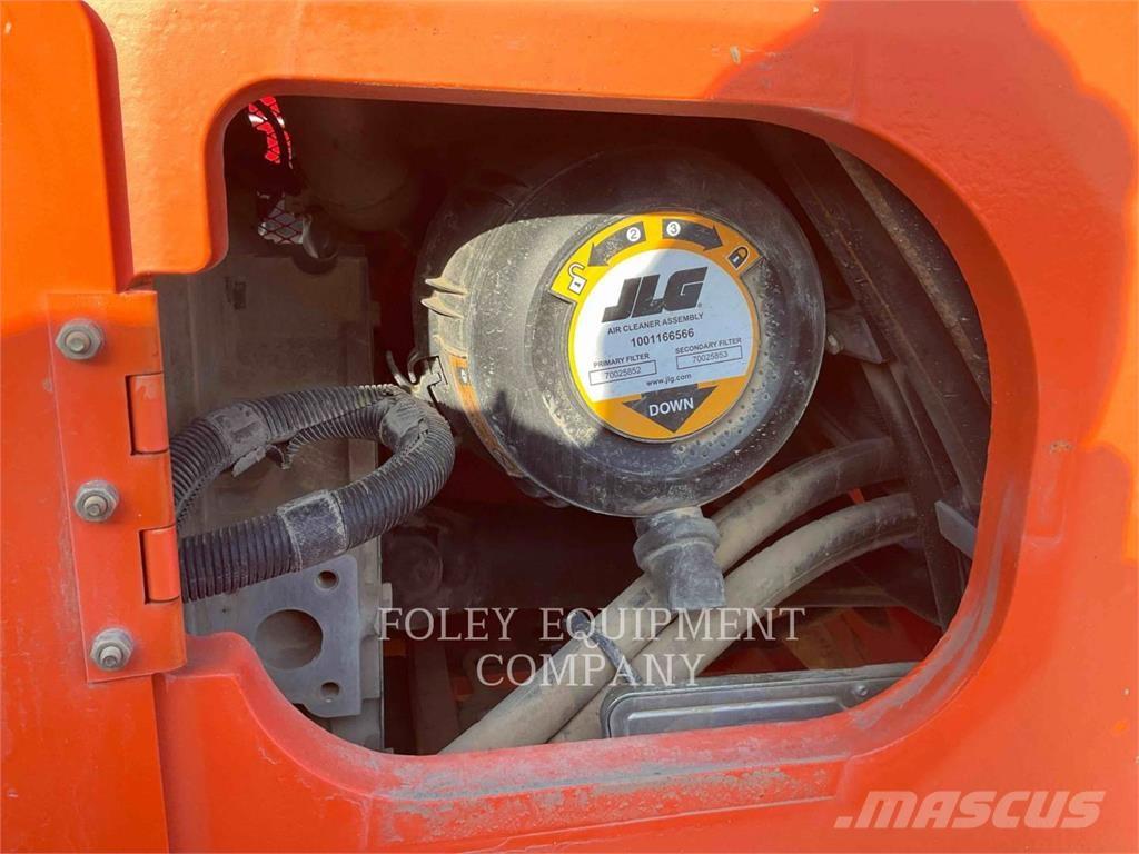 SkyTrak 8042 Teleskopski viličarji