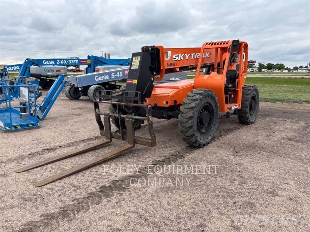 SkyTrak 8042O Teleskopski viličarji