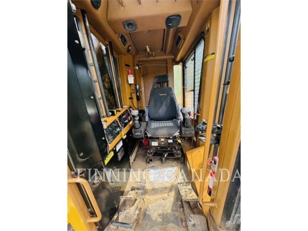 Tigercat 870C Stroji za sečnjo dreves