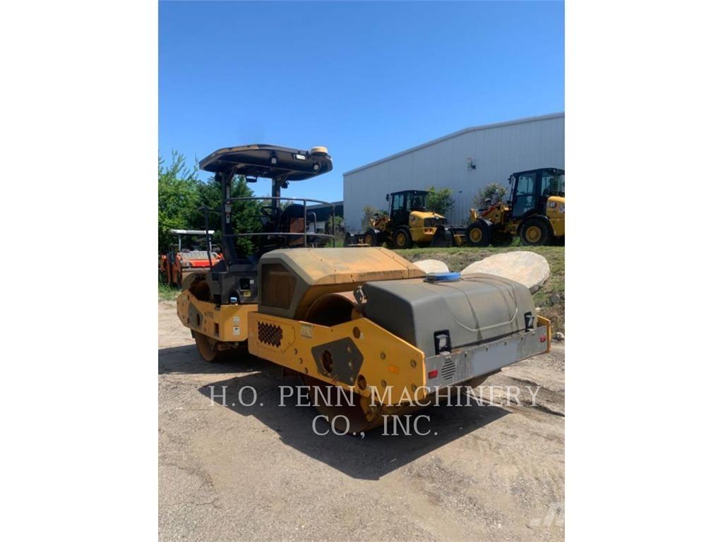 Volvo D110B Kompaktorji tal