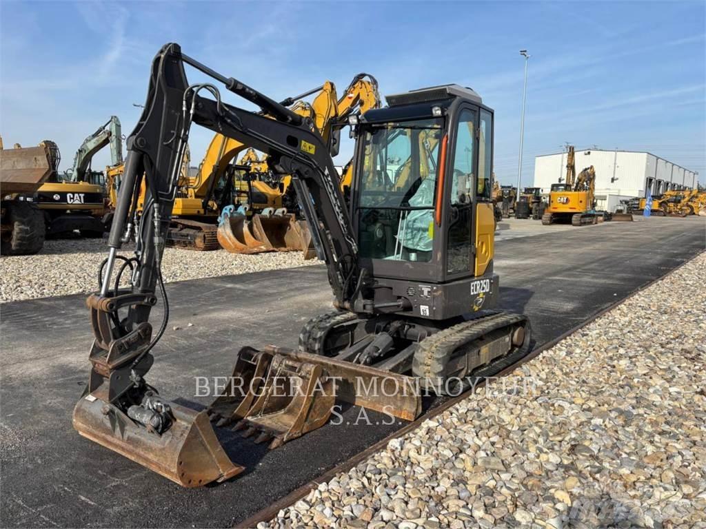 Volvo ECR25D Bagri goseničarji