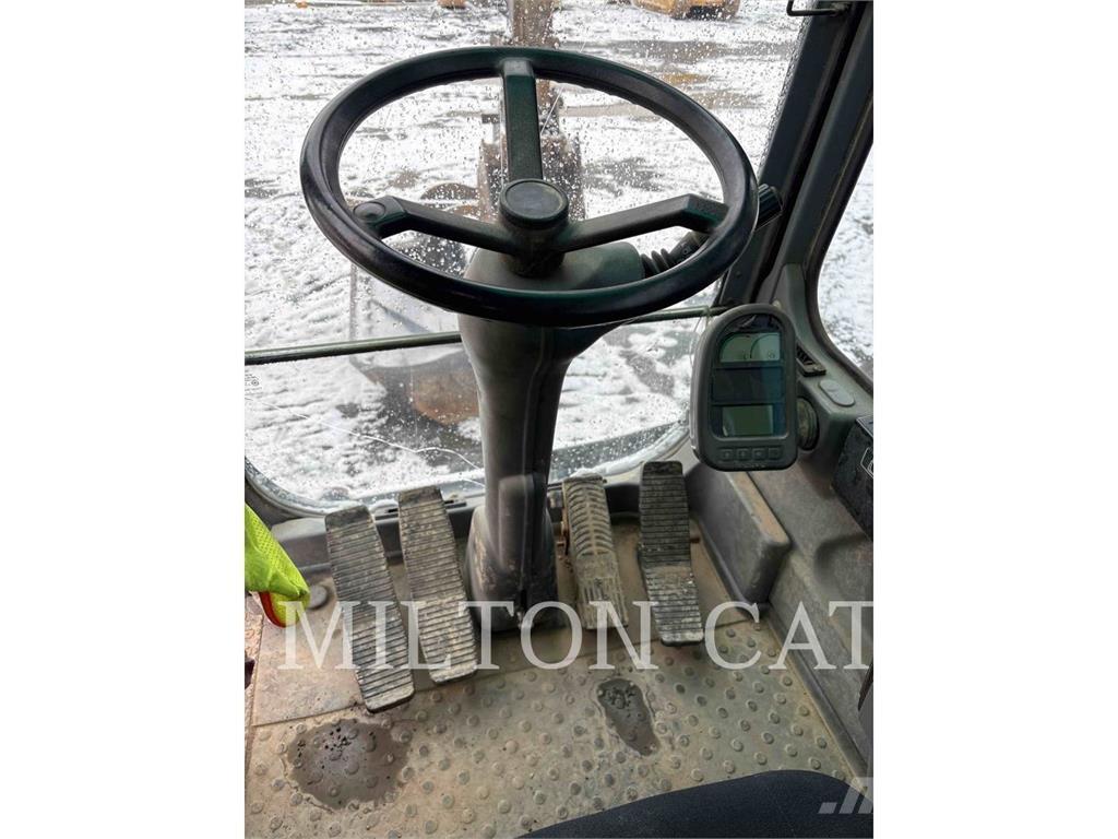 Volvo EW180B Bagri na kolesih