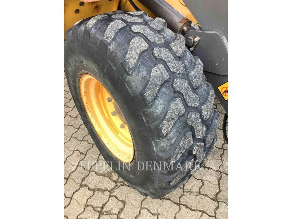 Volvo L30G Kolesni nakladalci
