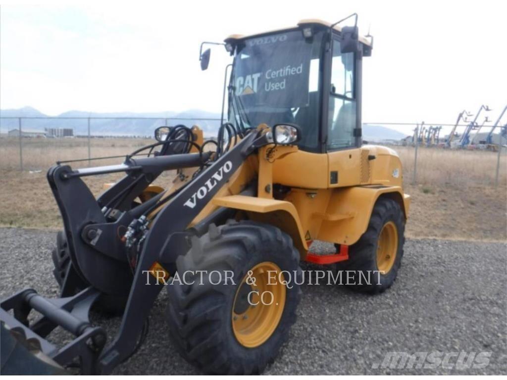 Volvo L30GS Kolesni nakladalci