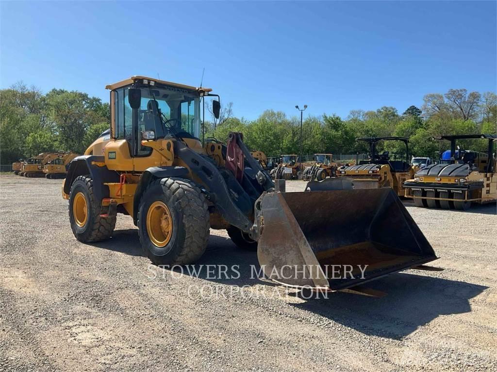 Volvo L60H. Kolesni nakladalci