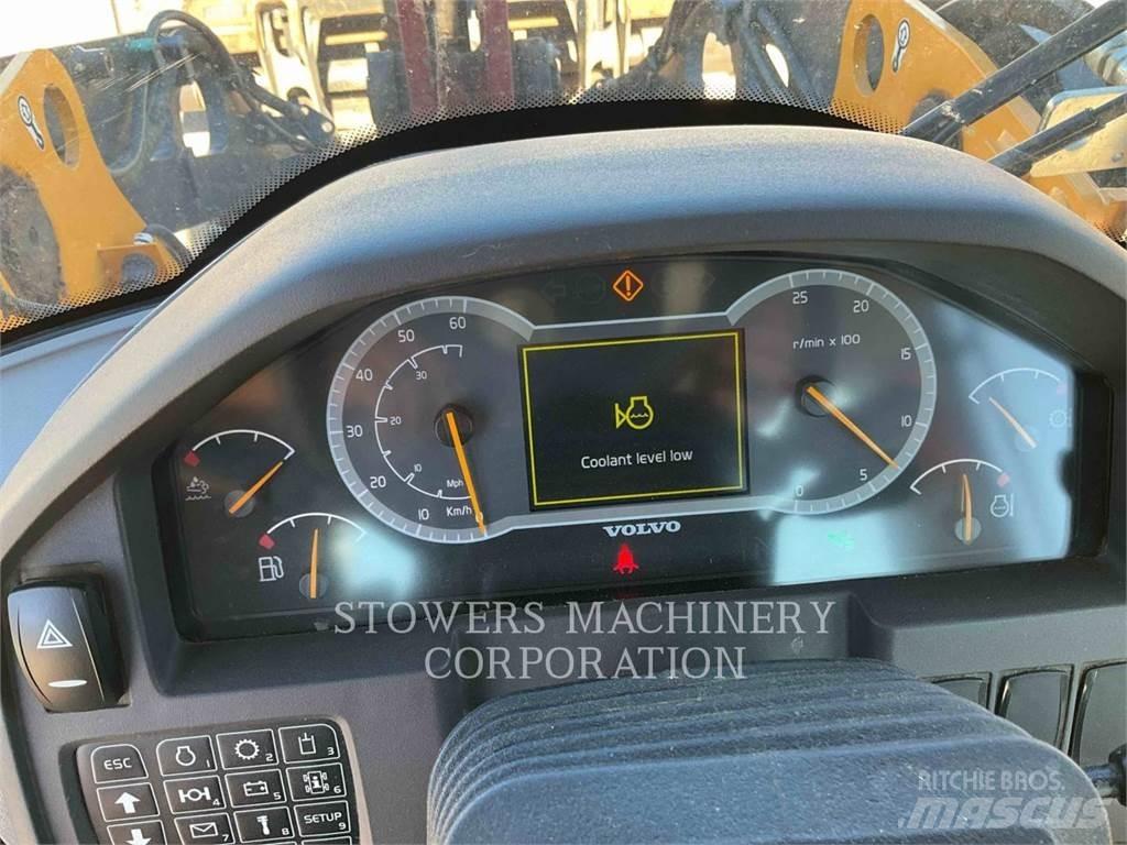 Volvo L60H. Kolesni nakladalci