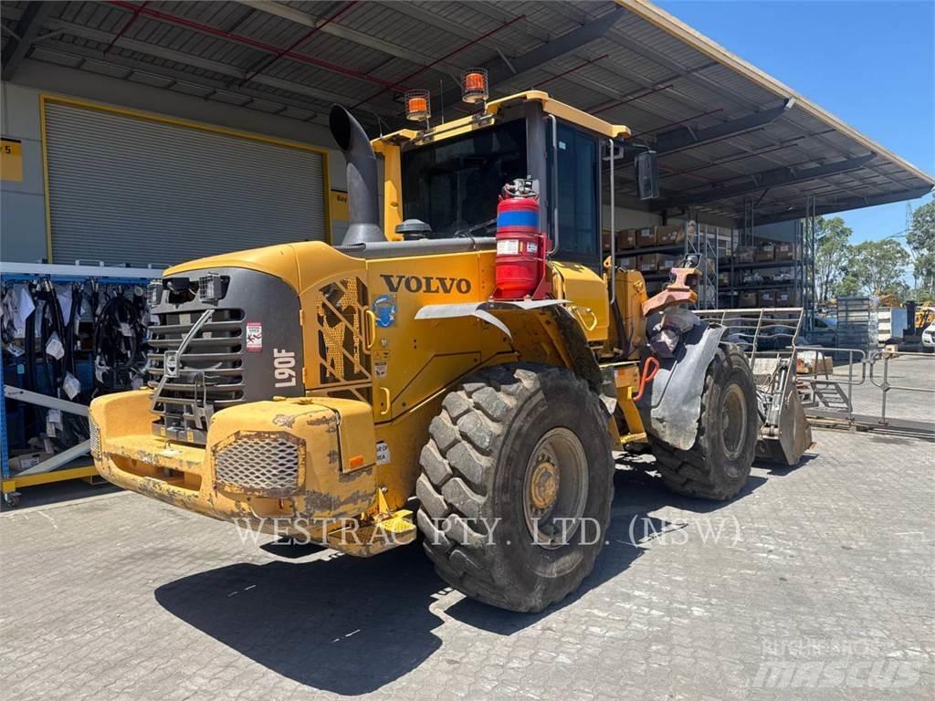 Volvo L90F Kolesni nakladalci