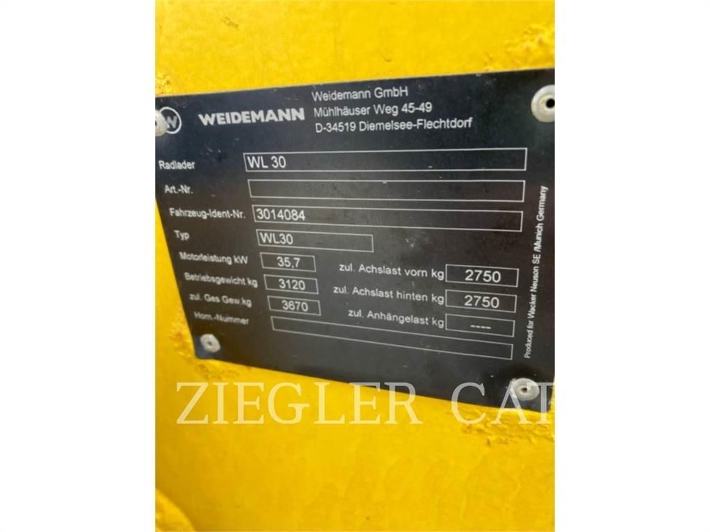 Wacker 30L Kolesni nakladalci