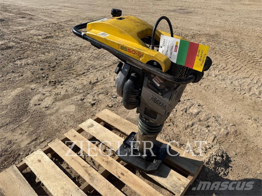 Wacker BS50-2 Kompaktorji tal
