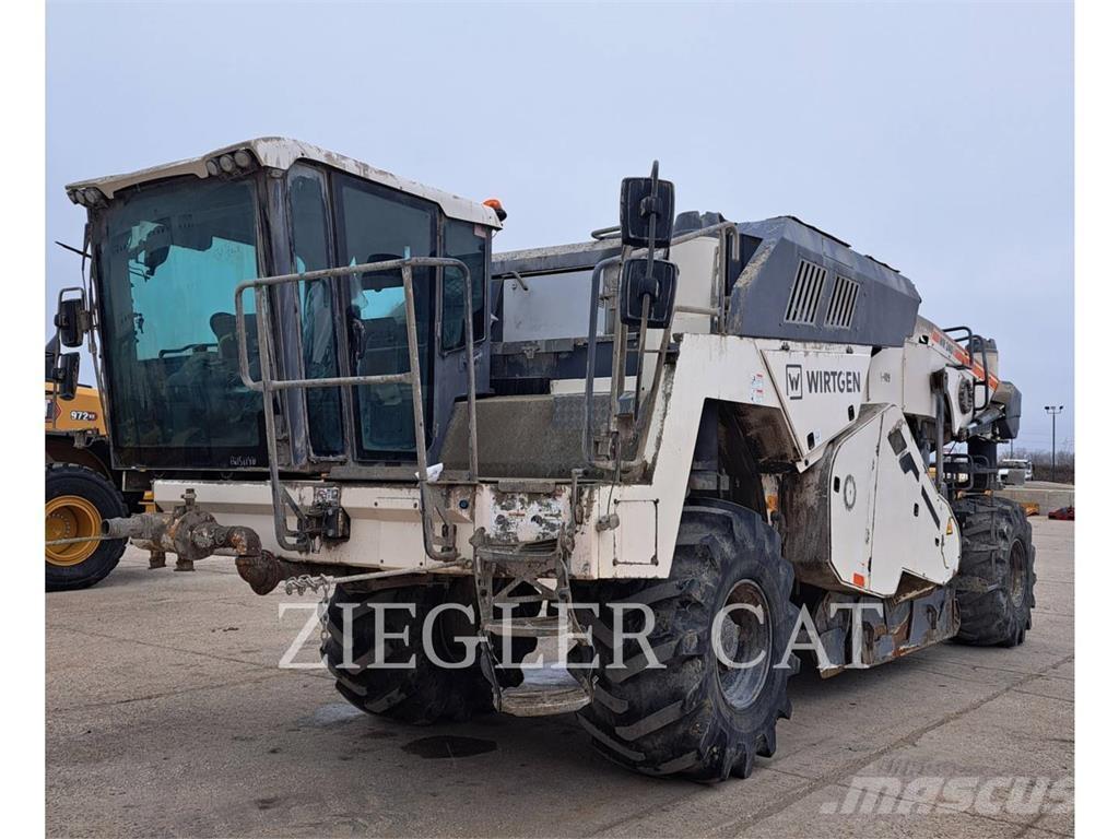 Wirtgen WR240I Freze za asfalt