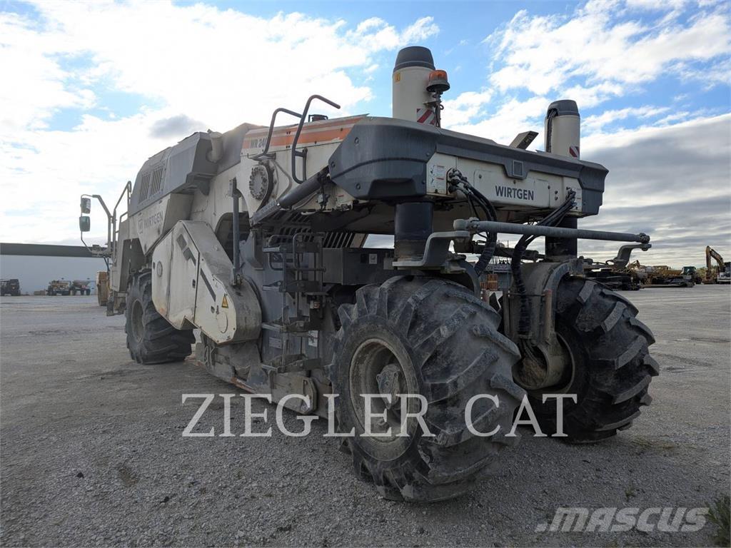 Wirtgen WR240I Freze za asfalt
