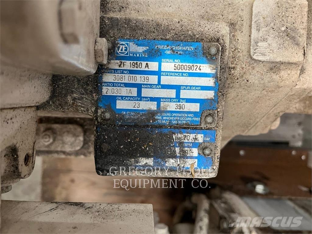 ZF TRANSMISSION 1950A Ladijski pomožni motorji