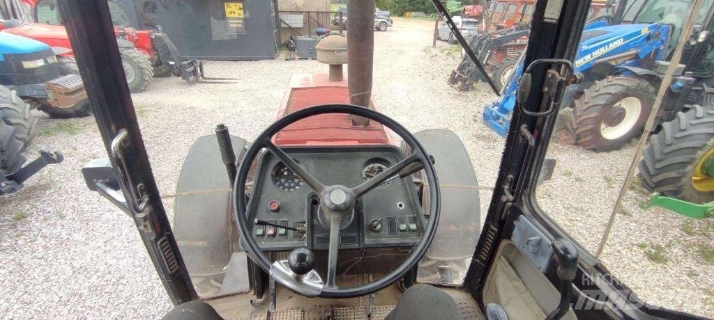 Case IH 1255 XL Traktorji