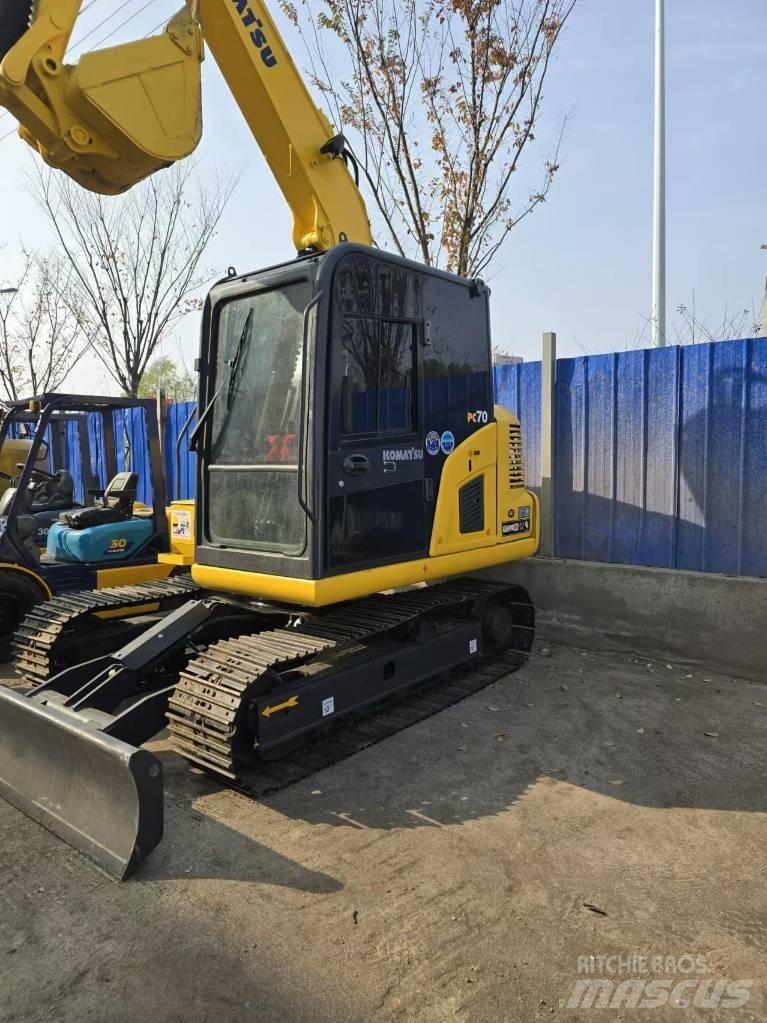 Komatsu PC 70 Mini bagri <7t