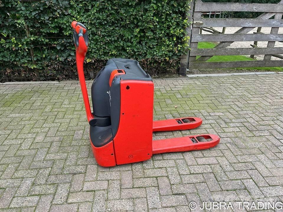 Linde T16 Ročni električni viličar