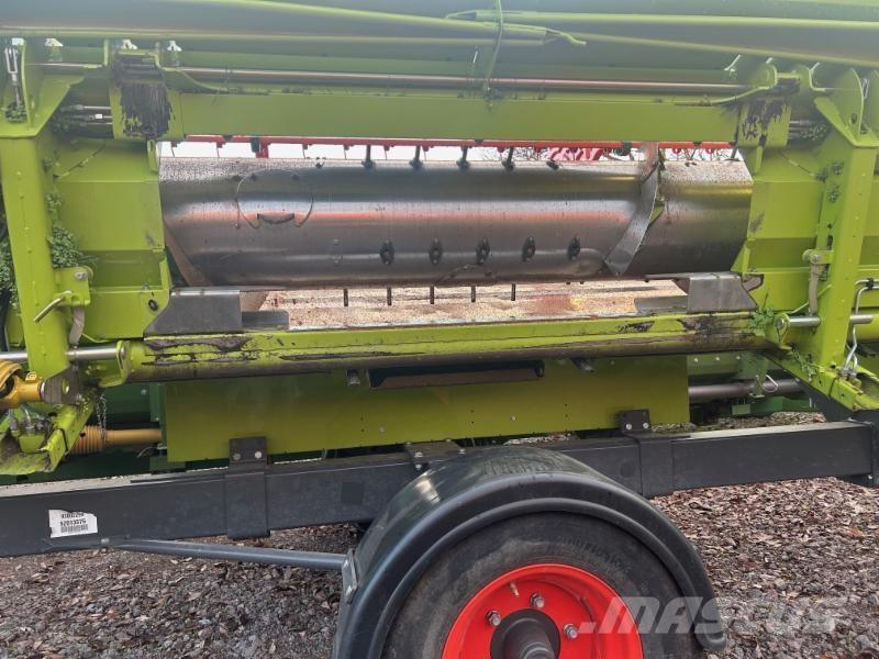 CLAAS LEXION 5400 Kombajni