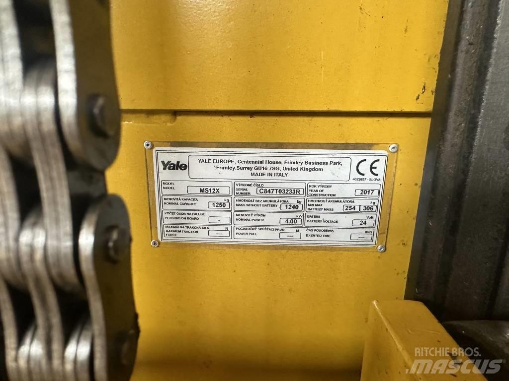 Yale MS12X Ročni električni viličar
