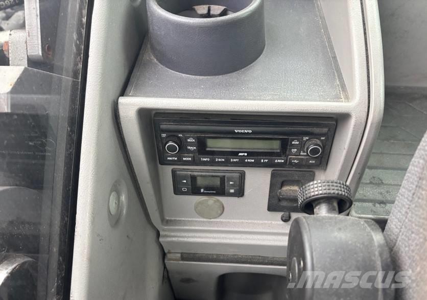 Volvo EC 300 EL Bagri goseničarji