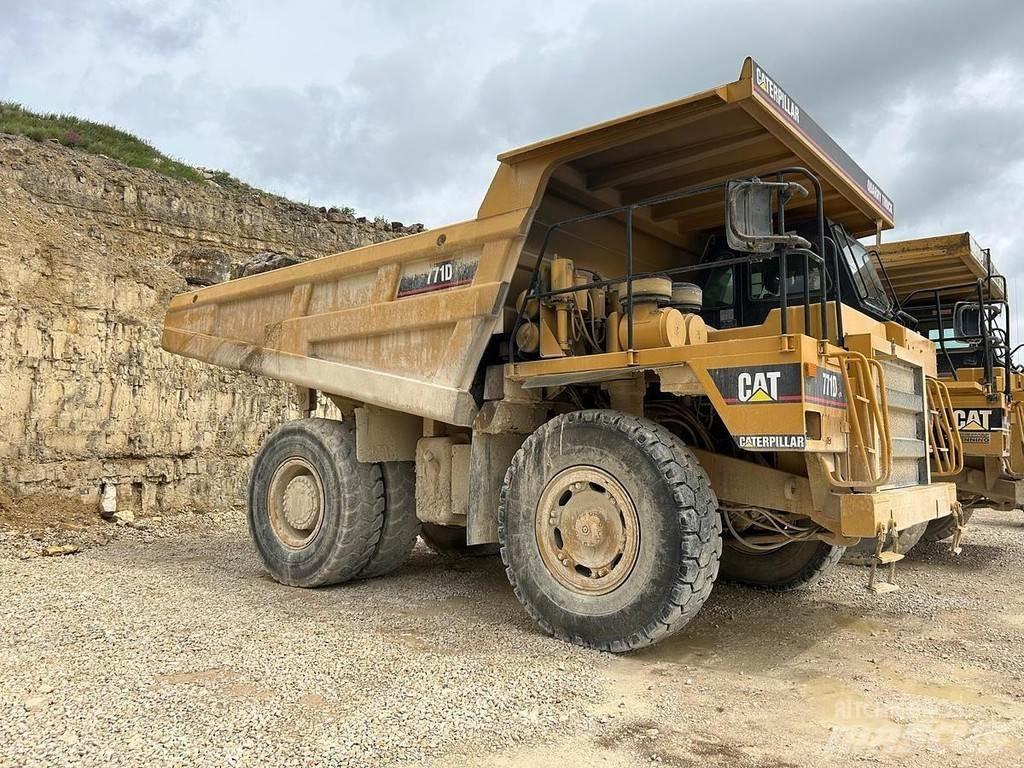 CAT 771D Ne cestni demperji