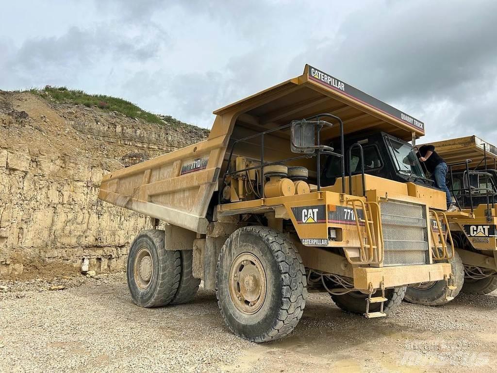 CAT 771D Ne cestni demperji