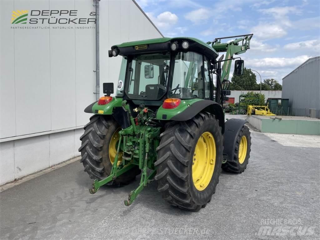 John Deere 5820 Traktorji