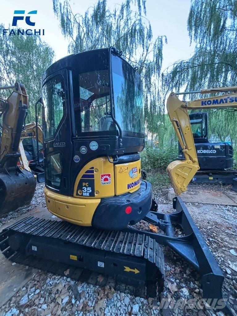 Komatsu PC 35 Mini bagri <7t