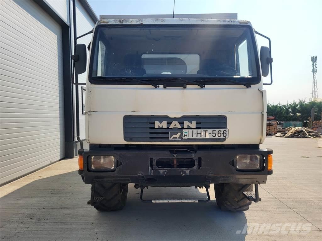 MAN 10.185LAEC 4X4 Tovornjaki zabojniki
