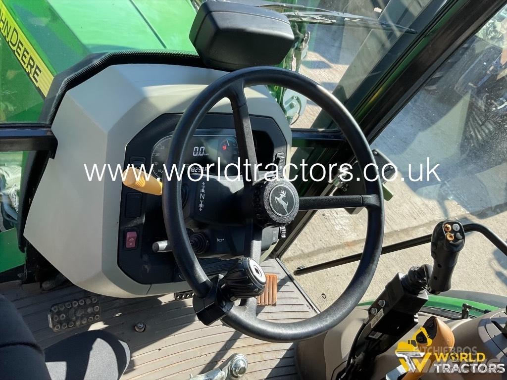 John Deere 5100 M Traktorji